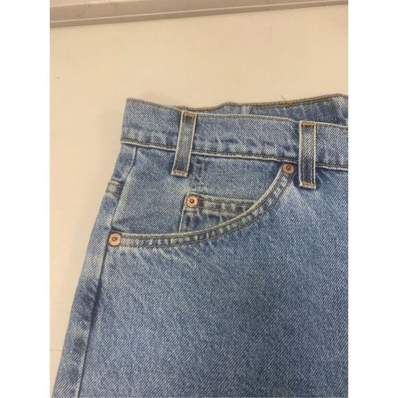 Vintage Levi's Denim Shorts - Picture 3 of 7